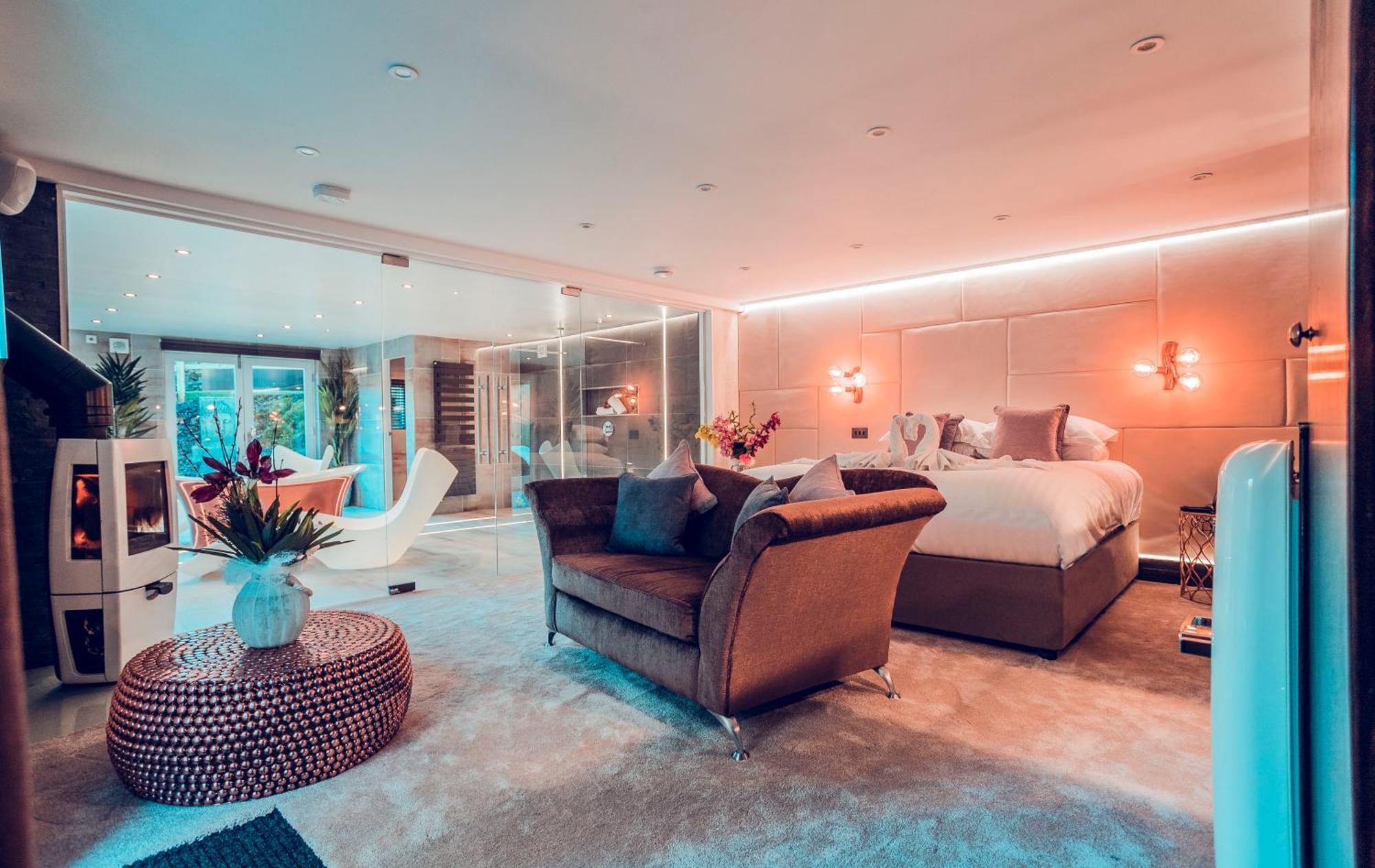 Aphrodites Group - Luxury Hot Tub Suites In Central Lake District! Боунес он Уиндърмиър Екстериор снимка