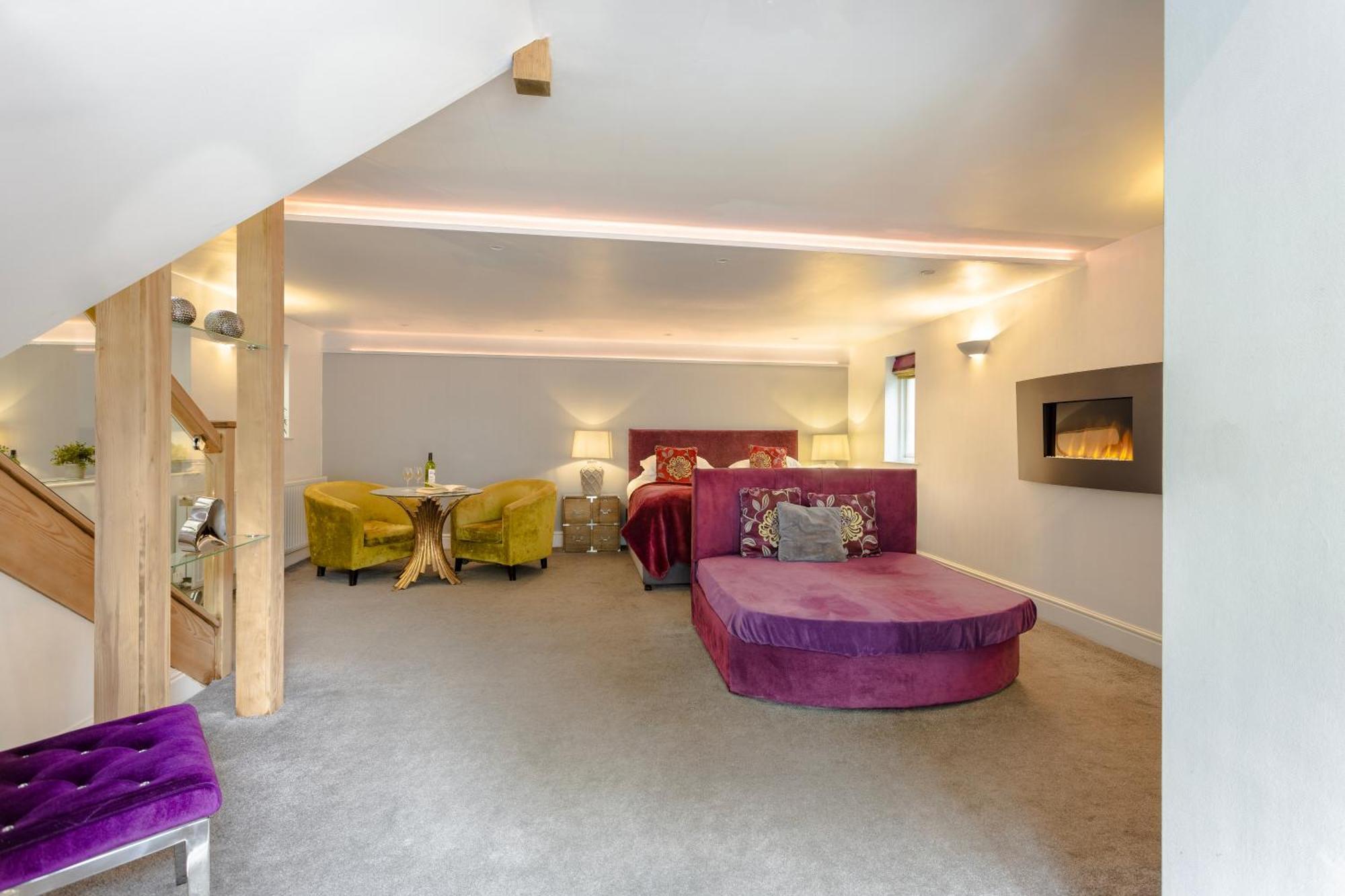 Aphrodites Group - Luxury Hot Tub Suites In Central Lake District! Боунес он Уиндърмиър Екстериор снимка
