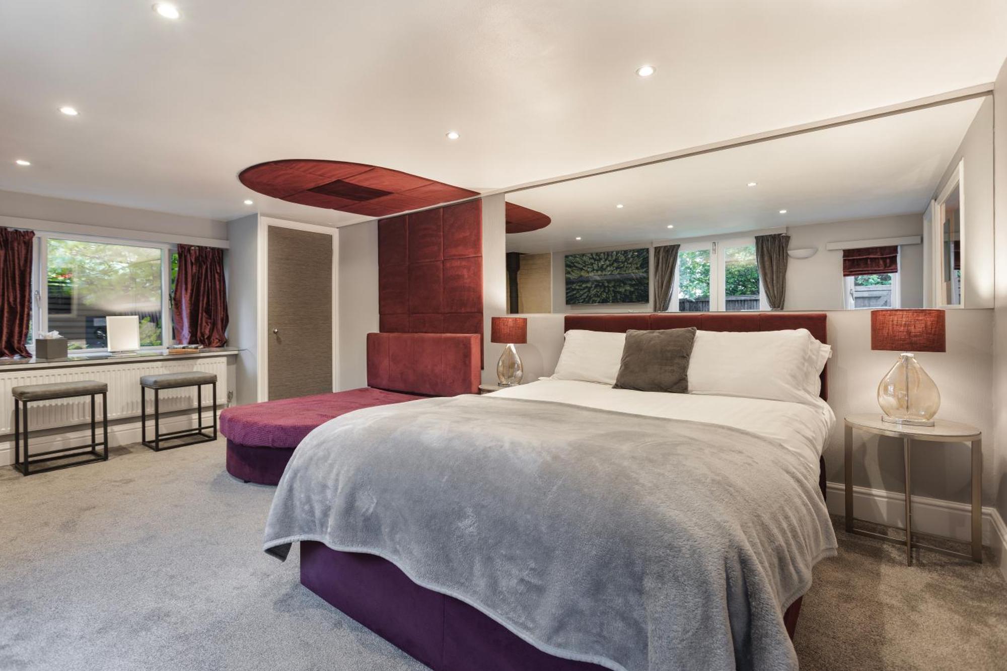 Aphrodites Group - Luxury Hot Tub Suites In Central Lake District! Боунес он Уиндърмиър Екстериор снимка